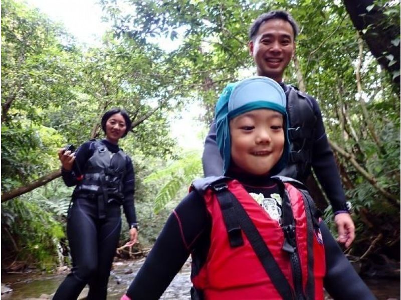 【預約1團】侏羅紀世界、山原森林、溪流徒步（適合幼兒）★內含照片和視頻の紹介画像