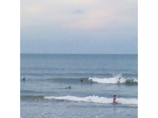宮崎県 青島 木崎浜 プロサーファーと一緒に波乗り 中 上級者向けサーフガイド アクティビティジャパン