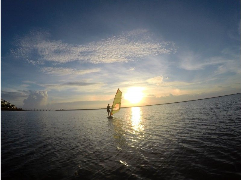 Does windsurfing cost money? Recommended for beginners School shop information with board rental