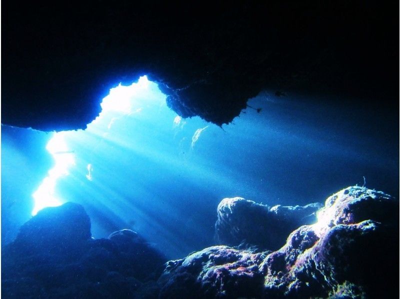 [那覇出發/慶祝活動持有/ 1天]經驗深潛（2次潛水）|在藍色的大海，白色沙灘和豐富的珊瑚中體驗2次潛水の紹介画像