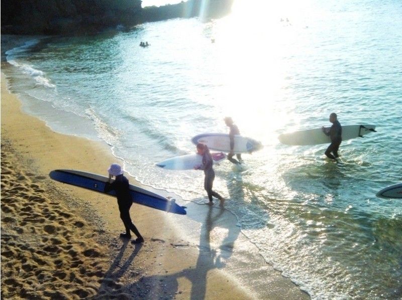 Points, spots, areas where you can surf in Okinawa & experience school information for beginners