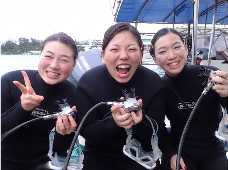 [Okinawa] Onna village "Kumapara (anemone paradise)" experience Diving