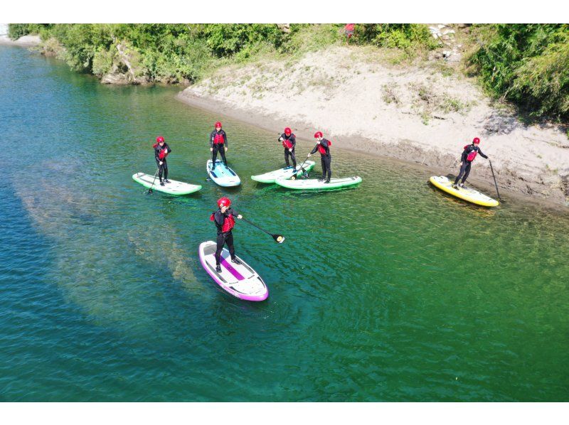 SALE! Our most popular item is a mini river SUP tour on the clear Yoshino River! Lessons included [Kochi] About 15 minutes from Otoyo ICの紹介画像