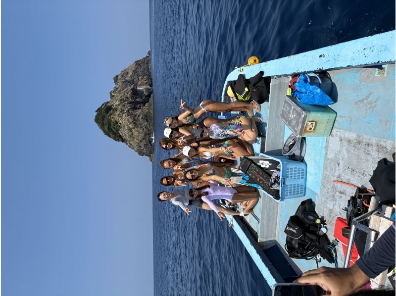 【大阪・梅田発・若狭湾沖】専用ボートチャーターで行くシュノーケリング！梅田からの往復送迎プラン!1日中海を遊びつくそう♪の紹介画像