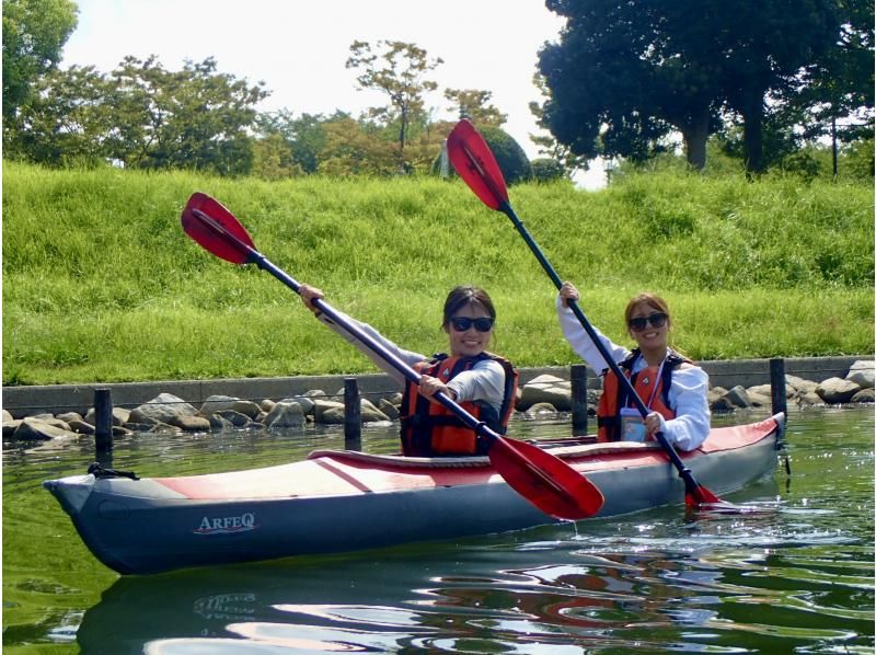 Experience kayaking in Tokyo! Skytree Kayak Tour ♪ Women can participate alone without worry! A guide will support you.の紹介画像