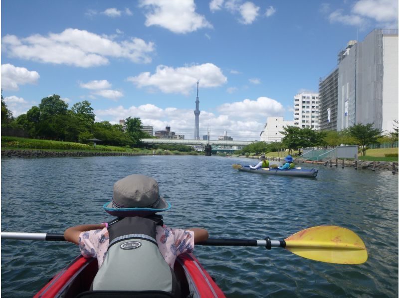【東京 カヤック】 都内で非日常体験！　東京カヤックツアー　　♪スカイツリーの絶景と初夏の気持ち良い風を感じよう！の紹介画像