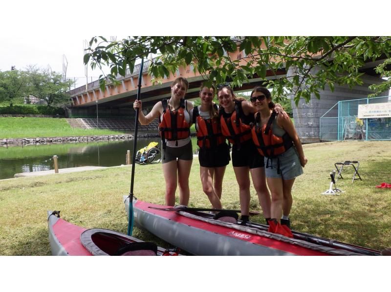 Experience kayaking in Tokyo! Skytree Kayak Tour ♪ Women can participate alone without worry! A guide will support you.の紹介画像