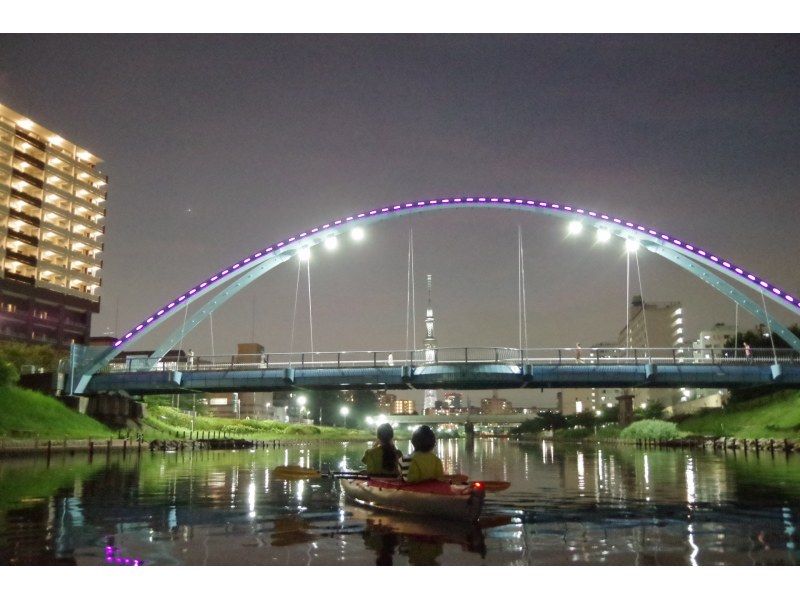 東京の夜を優雅に楽しむ！　スカイツリー夜景カヤックツアー　　少人数でプライベート感覚で体験して頂けます。　　　の紹介画像