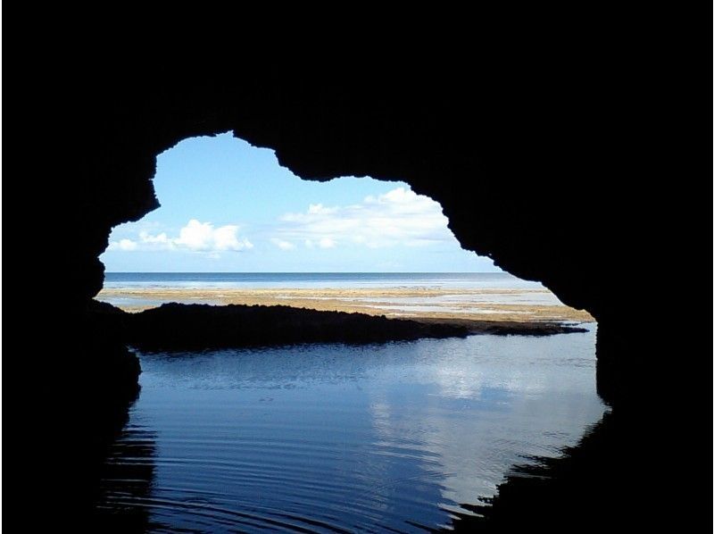 【沖縄・石垣島】青の洞窟 シュノーケリング ＆ 洞窟探検の紹介画像