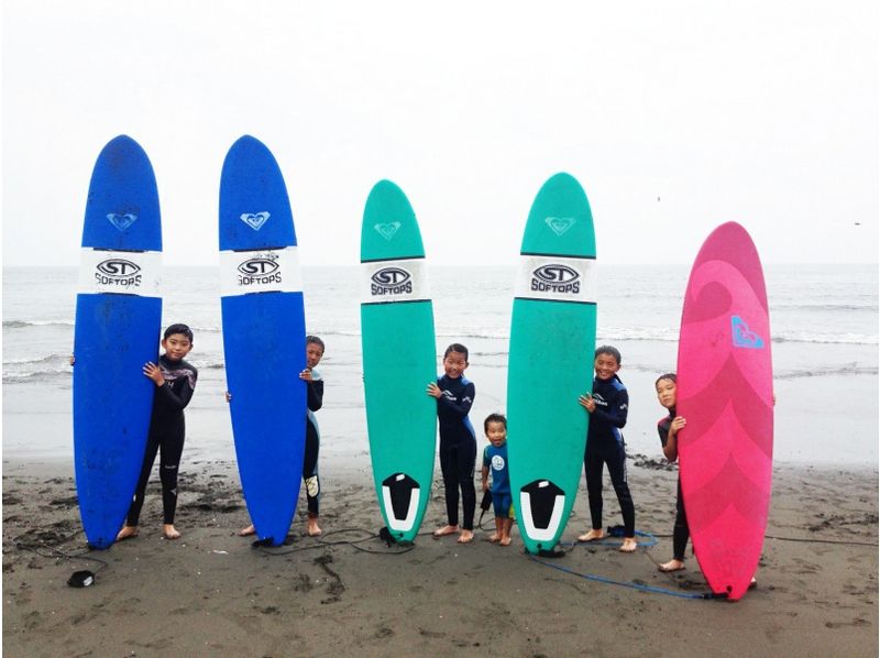 Surfer sacred place School experience with children in Shonan