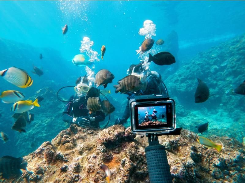 【沖縄県恩納村】青の洞窟へ行く体験ダイビングボートツアー！Gopro無料レンタル付＆豪華8大無料特典付の紹介画像