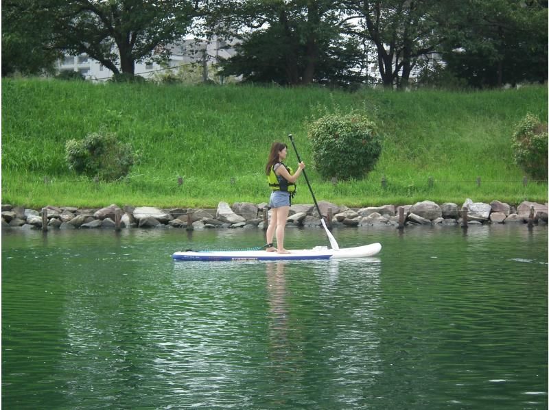 A private tour for two people! Tokyo SUP Tour ♪ A guide will also support one woman. Why not give it a try?の紹介画像