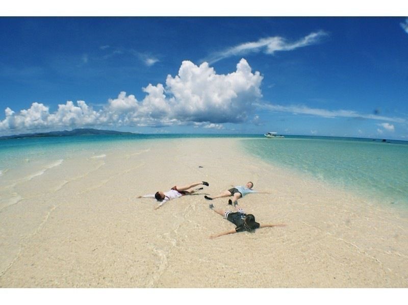 ［石垣島発着］安心の少人数制！憧れの無人島＆マンタ＆ウミガメ＆サンゴ礁の海へ行こう！感動の美ら海でシュノーケリング！（1日コース）の紹介画像