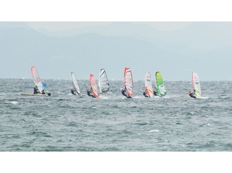 [คานากาว่า・ Yokosuka] ที่หาด Tsukuiวินเซิร์ฟ(Windsurfing)ทางโรงเรียนの紹介画像