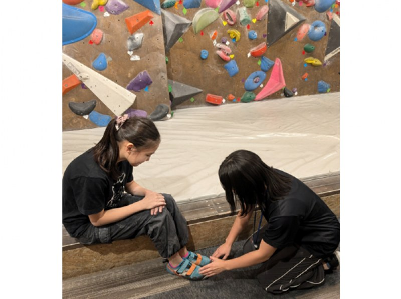 【四ツ谷／ボルダリング】初心者も安心！マンツーマンで基礎から学べる60分レッスン（レンタル無料）の紹介画像