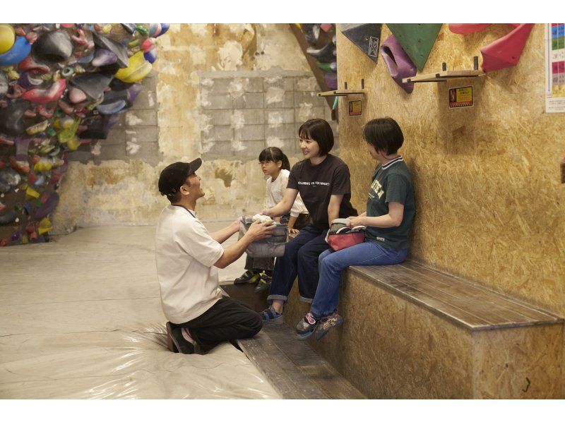 【四ツ谷／ボルダリング】初心者も安心！マンツーマンで基礎から学べる60分レッスンの紹介画像