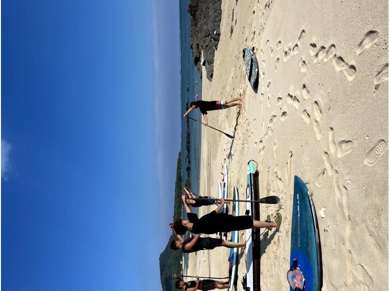 Come experience it with Kazbo, the pioneer of Amami SUP! Leave a review and receive a free 5K video from a GoPro 13.の紹介画像