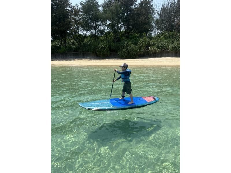 Come experience it with Kazbo, the pioneer of Amami SUP! Leave a review and receive a free 5K video from a GoPro 13.の紹介画像