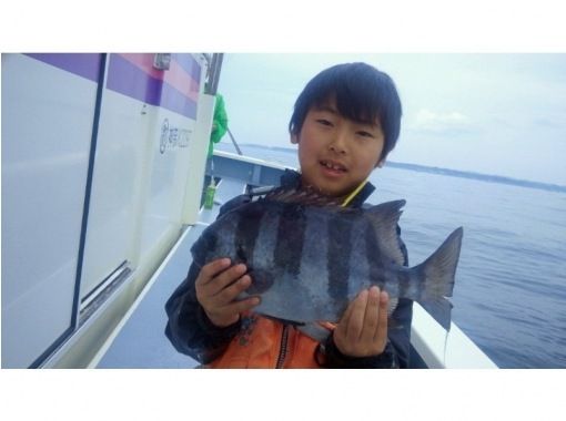 [Shonan / Kamakura / half day] 2 minutes near the station ♪ Empty-handed OK ♪ You can catch various kinds of fish! Gomoku fishing experience on a shared boat-Beginners, women and children welcome! Horse mackerel, Thai, Inada, etc.の紹介画像