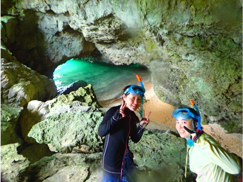 《Limited Course》【Ishigaki Island/Very Popular】3 major spots★Kabira Bay + Blue Cave + Recovery Falls and sea turtle snorkeling! Same-day reservations OK★Free use of facilities and transfers KASの紹介画像