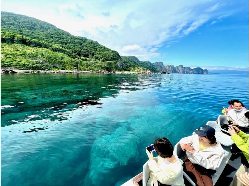 北海道・小樽「株式会社ツウセン(TUUSEN)」 青の洞窟 青の秘境 クルーズツアー
