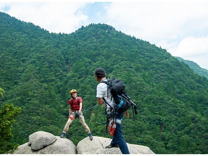 【三重・鈴鹿】ヨーロッパ生まれの新しい山遊び「ヴィア・フェラータ」体験！初心者OK！の紹介画像