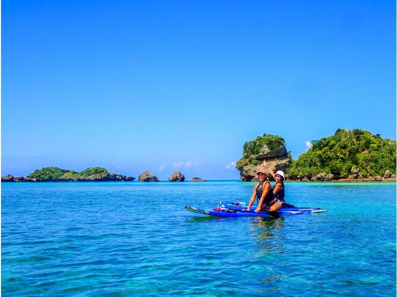 [Okinawa, Onna Village] SUP experience cruising tour "Easy SUP experience" Even beginners can feel at ease. (High-resolution photos and video data are free / Amenities for women are provided)の紹介画像