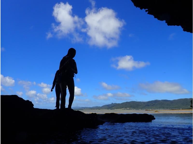 【沖縄・石垣島】シュノーケリング＆青の洞窟・海亀探索ツアー（Ｄコース：半日コース）の紹介画像