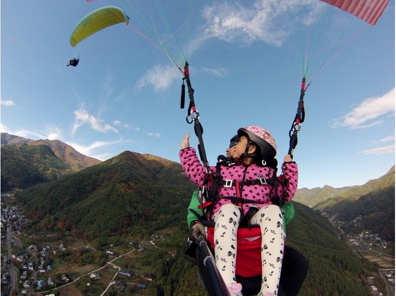 [Nagano, Aoki Village] Experience paragliding! Two-seater "Tandem Flight Experience Course"の紹介画像