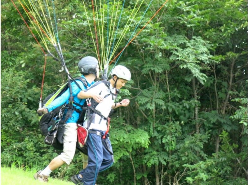 [Nagano, Aoki Village] Experience paragliding! Two-seater "Tandem Flight Experience Course"の紹介画像