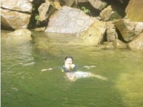 プランの魅力 In the summer, play in the waterfall basin! It's so comfortable that you can get rid of the tiredness along the way. の画像