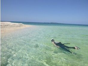 プランの魅力 サンゴ礁の欠片でできた白いバラス島。周囲もサンゴ礁でいっぱいです。 の画像