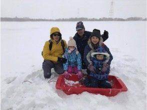 プランの魅力 小さなお子様もソリに乗って釣り場へと の画像