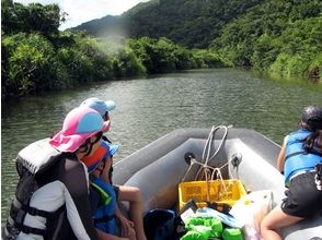 プランの魅力 安定性抜群のアドベンチャーボートで、西表島の大自然をめぐります の画像