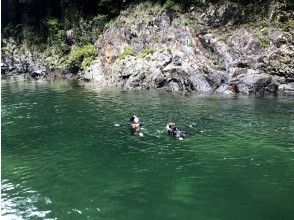 プランの魅力 きれいな水と戯れると自然と笑顔に♪ の画像