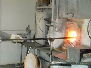 プランの魅力 Making glass while facing a sickle that exceeds 1000 degrees. の画像