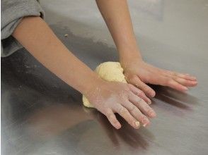 プランの魅力 パン作り教室の様子① の画像