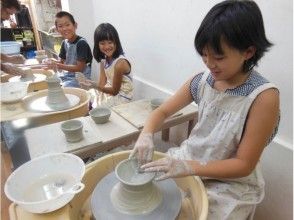 プランの魅力 You can make tea bowls, bowls, etc. by stretching the clay on the rotating table with water. の画像