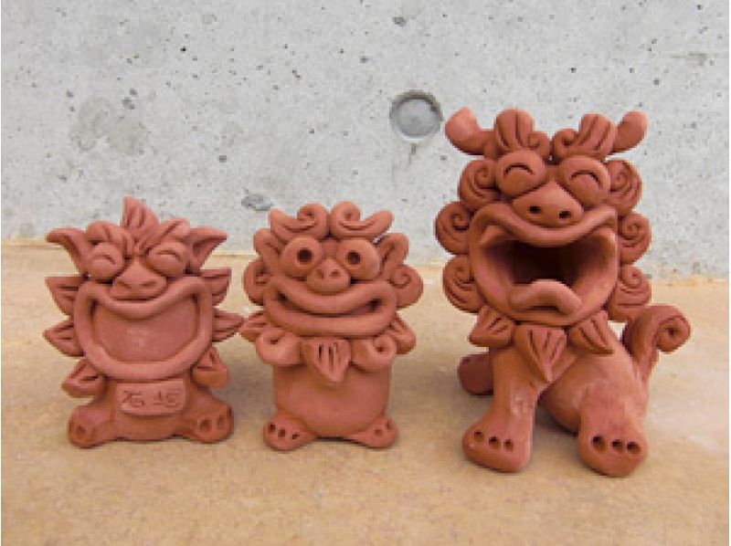 A big staple of traveling in Okinawa ! Let's make Shisa to memories of the trip!