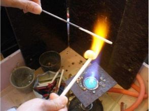 プランの魅力 Use a burner to melt the glass and entangle it in a stick. の画像