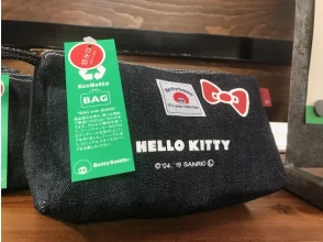 プランの魅力 Hello Kitty x Eco Betty collaboration denim goods "Denim pouch ¥ 1,500 (excluding tax)" の画像