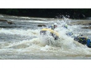 プランの魅力 Full-scale torrent rafting from spring to early summer の画像