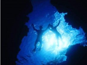 プランの魅力 Mysterious underwater shot の画像