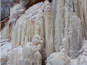 プランの魅力 小さな滝が徐々に凍りつき、大きな氷柱氷瀑に！ の画像