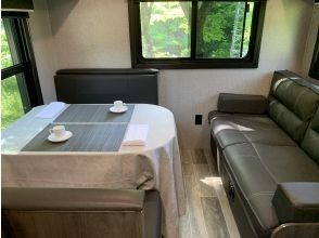 プランの魅力 You can relax in an American camping trailer (inside the Owl Nature School) の画像