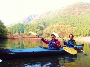 プランの魅力 Enjoy the fresh green nature-Experience seasonal nature with a kayak の画像