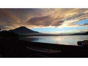 プランの魅力 ภูเขาไฟฟูจิฟุ้งในเวลาพระอาทิตย์ตก	 の画像