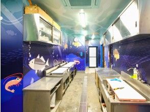 プランの魅力 釣った魚を捌ける水族館のような空間を完備! の画像