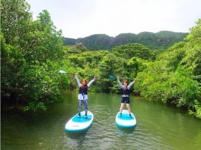 プランの魅力 Memories of the trip will remain. During the tour, the guide will take a picture of you with a dedicated waterproof camera and give you the data for free! Don't worry, "I'm worried about bringing my precious camera to the water's edge ..."! の画像