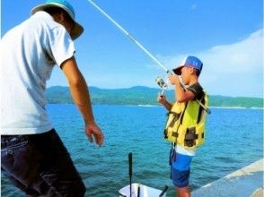 プランの魅力 與父母和孩子一起挑戰海上釣魚！ の画像
